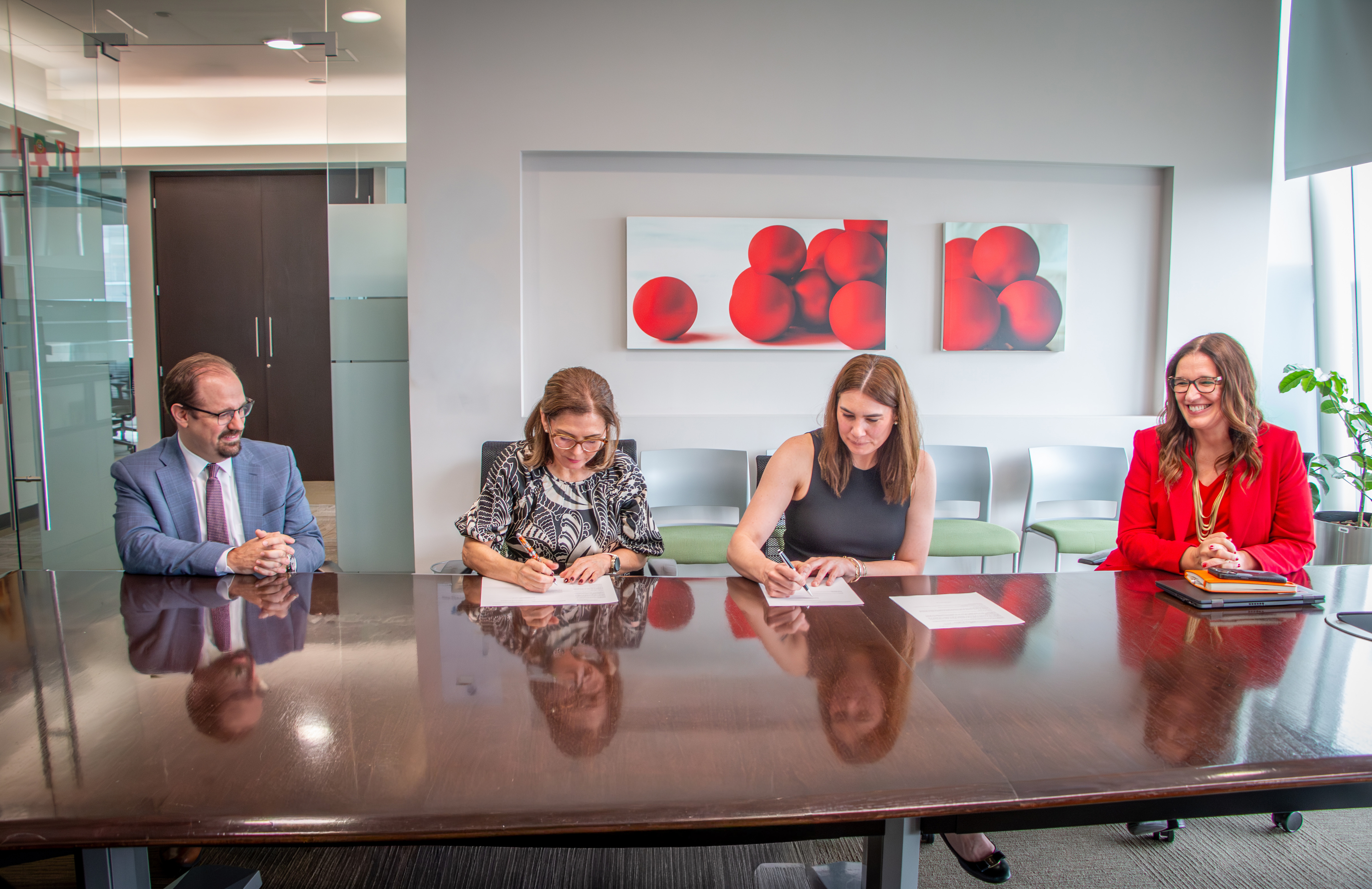 Firma MoU entre BID Lab y Fondo de Fondos